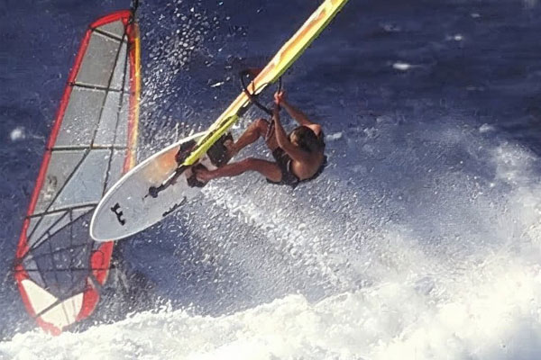 Mat Pendle wave riding Hookipa Maui
